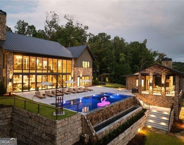 725 Rocky Point Drive - Photo Thumbnail 4