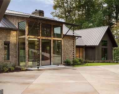 725 Rocky Point Drive - Photo Thumbnail 24