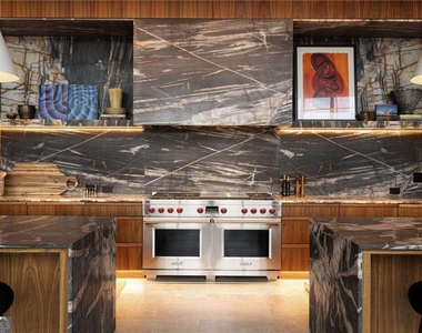 725 Rocky Point Drive - Photo Thumbnail 46