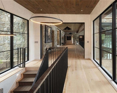 725 Rocky Point Drive - Photo Thumbnail 28