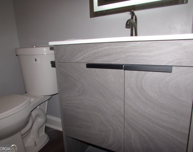 1716 Twin Brooks Drive - Photo Thumbnail 24