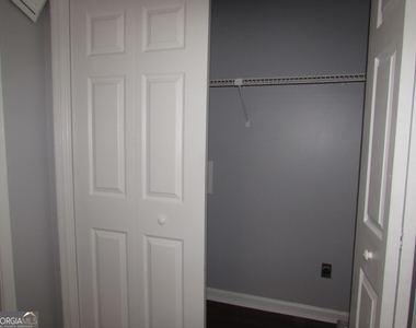1716 Twin Brooks Drive - Photo Thumbnail 21