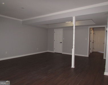 1716 Twin Brooks Drive - Photo Thumbnail 27