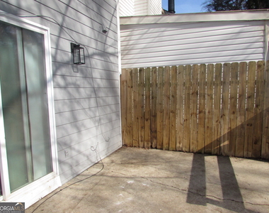 1716 Twin Brooks Drive - Photo Thumbnail 15