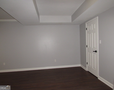 1716 Twin Brooks Drive - Photo Thumbnail 14