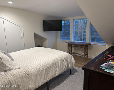 802 7th Avenue - Photo Thumbnail 3
