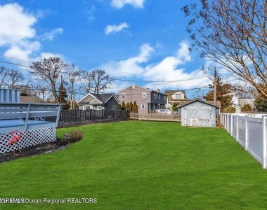 422 Worthington Avenue - Photo Thumbnail 34