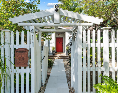 411 Sw 10th Street - Photo Thumbnail 5
