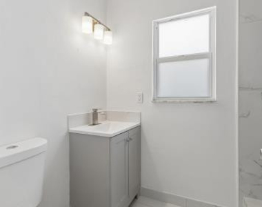 8027 Lagos De Campo Boulevard - Photo Thumbnail 15