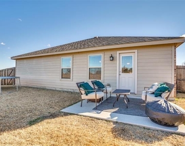 1606 Meadow Creek Drive - Photo Thumbnail 24