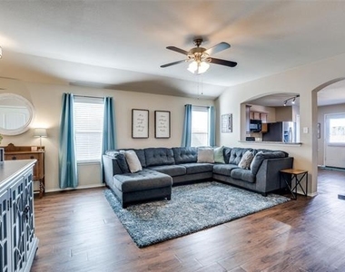 1606 Meadow Creek Drive - Photo Thumbnail 3