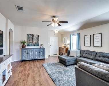 1606 Meadow Creek Drive - Photo Thumbnail 5