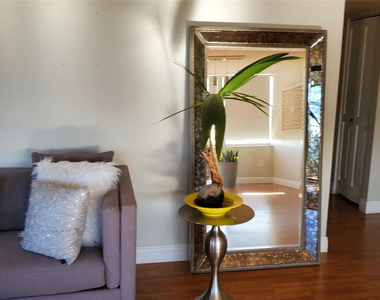 1400 Saint Charles Place - Photo Thumbnail 3