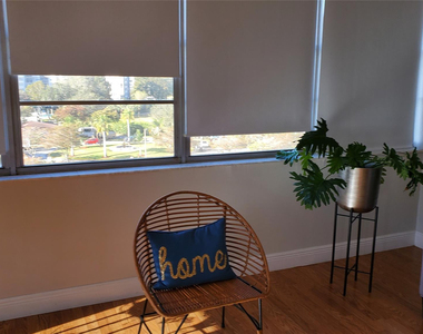 1400 Saint Charles Place - Photo Thumbnail 6