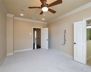 7914 Bishop Road - Photo Thumbnail 16