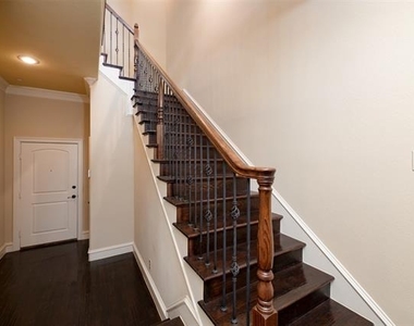7914 Bishop Road - Photo Thumbnail 6