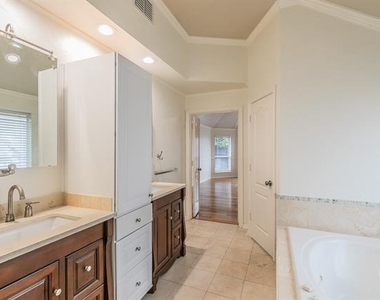 4633 Baldwin Lane - Photo Thumbnail 35
