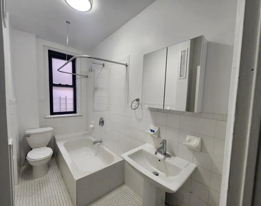 600 West 150th Street - Photo Thumbnail 4