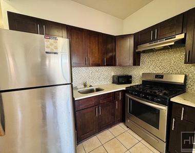 576 Van Siclen Avenue - Photo Thumbnail 1