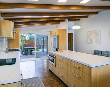 308 Poppy Avenue - Photo Thumbnail 6