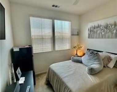 12402 Constellation Street - Photo Thumbnail 9