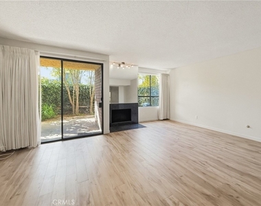 415 W Duarte Road - Photo Thumbnail 2