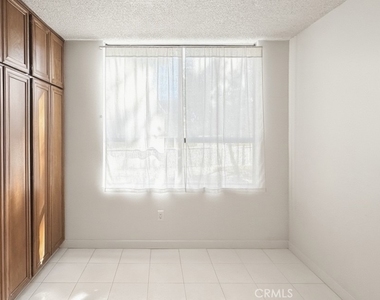 415 W Duarte Road - Photo Thumbnail 12