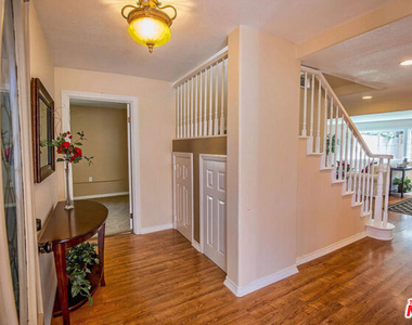 7830 W 83rd Street - Photo Thumbnail 7