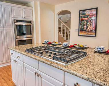 7830 W 83rd Street - Photo Thumbnail 25