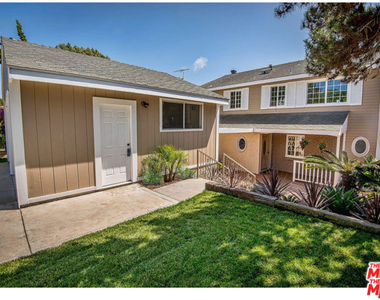 7830 W 83rd Street - Photo Thumbnail 2