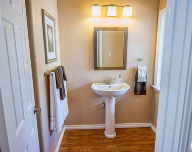 7830 W 83rd Street - Photo Thumbnail 28