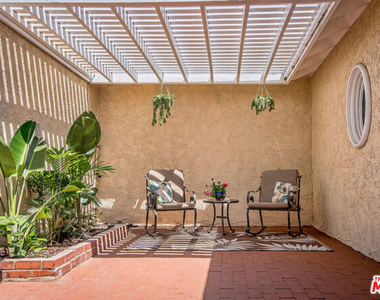 7830 W 83rd Street - Photo Thumbnail 5