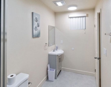 4828 Mckinley Ave - Photo Thumbnail 17