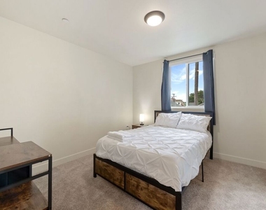 4828 Mckinley Ave - Photo Thumbnail 11