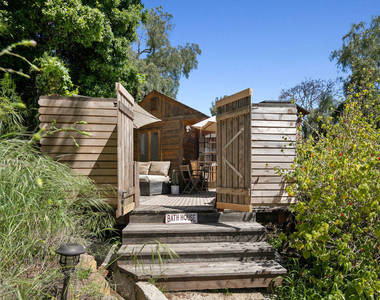 913 A Fernwood Pacific Drive - Photo Thumbnail 24