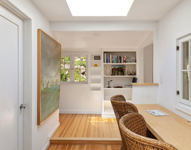 913 A Fernwood Pacific Drive - Photo Thumbnail 9