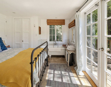 913 A Fernwood Pacific Drive - Photo Thumbnail 20