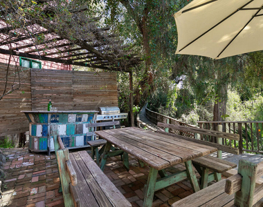 913 A Fernwood Pacific Drive - Photo Thumbnail 8
