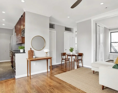 338 East 100th Street - Photo Thumbnail 3