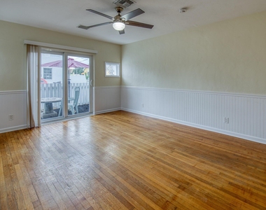 301 N Federal - Photo Thumbnail 2