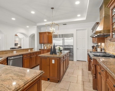 350 E Ocean Avenue - Photo Thumbnail 12