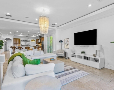 350 E Ocean Avenue - Photo Thumbnail 17