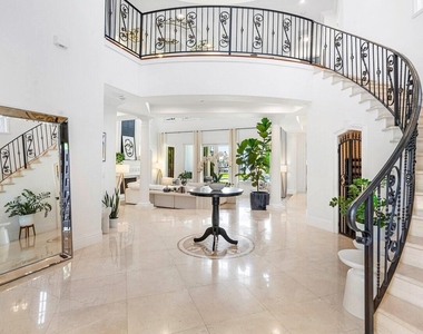 350 E Ocean Avenue - Photo Thumbnail 3