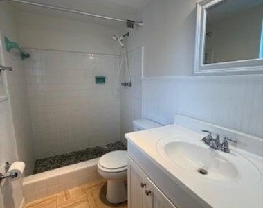 3850 Ne 21st Way - Photo Thumbnail 5