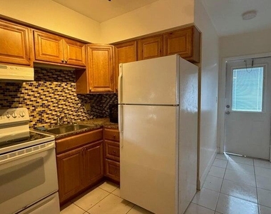 3850 Ne 21st Way - Photo Thumbnail 15