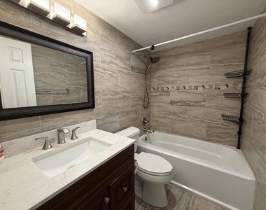 3850 Ne 21st Way - Photo Thumbnail 12