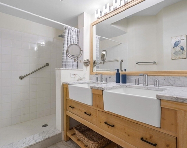 1302 Tuscany Way - Photo Thumbnail 18