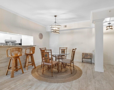 1302 Tuscany Way - Photo Thumbnail 6