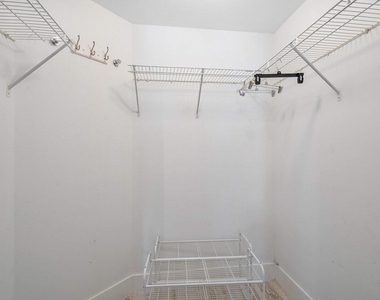 1302 Tuscany Way - Photo Thumbnail 19