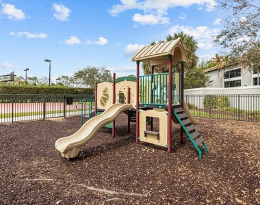 12882 Sw Taranto Way - Photo Thumbnail 36